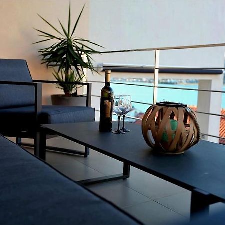 Luxury Villa Lana Apt, Seaview Terrace, Large Outdoor Space, Bbq Trogir Zewnętrze zdjęcie