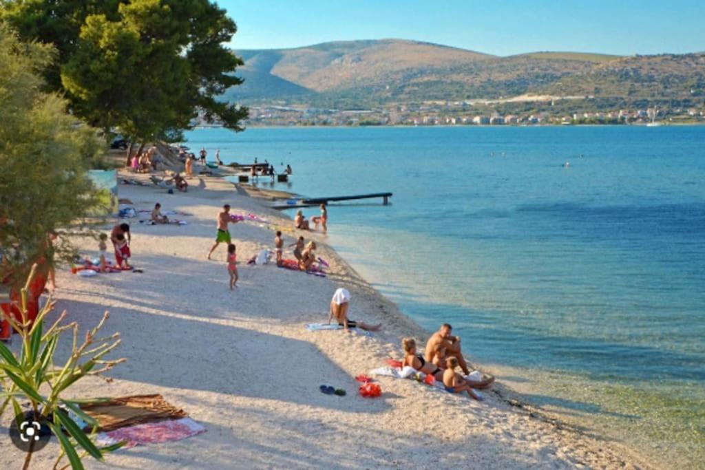 Luxury Villa Lana Apt, Seaview Terrace, Large Outdoor Space, Bbq Trogir Zewnętrze zdjęcie
