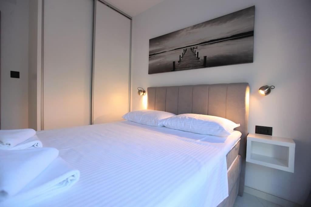 Luxury Villa Lana Apt, Seaview Terrace, Large Outdoor Space, Bbq Trogir Zewnętrze zdjęcie